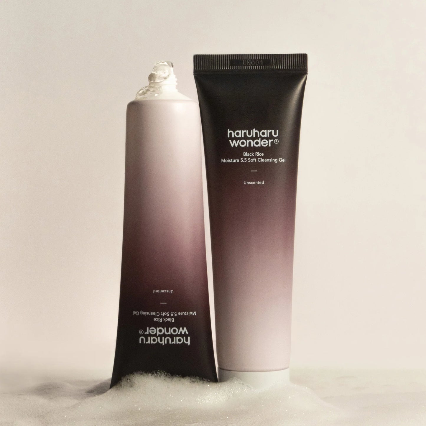 Haruharu Black Rice Moisture 5.5 Soft Cleansing Gel