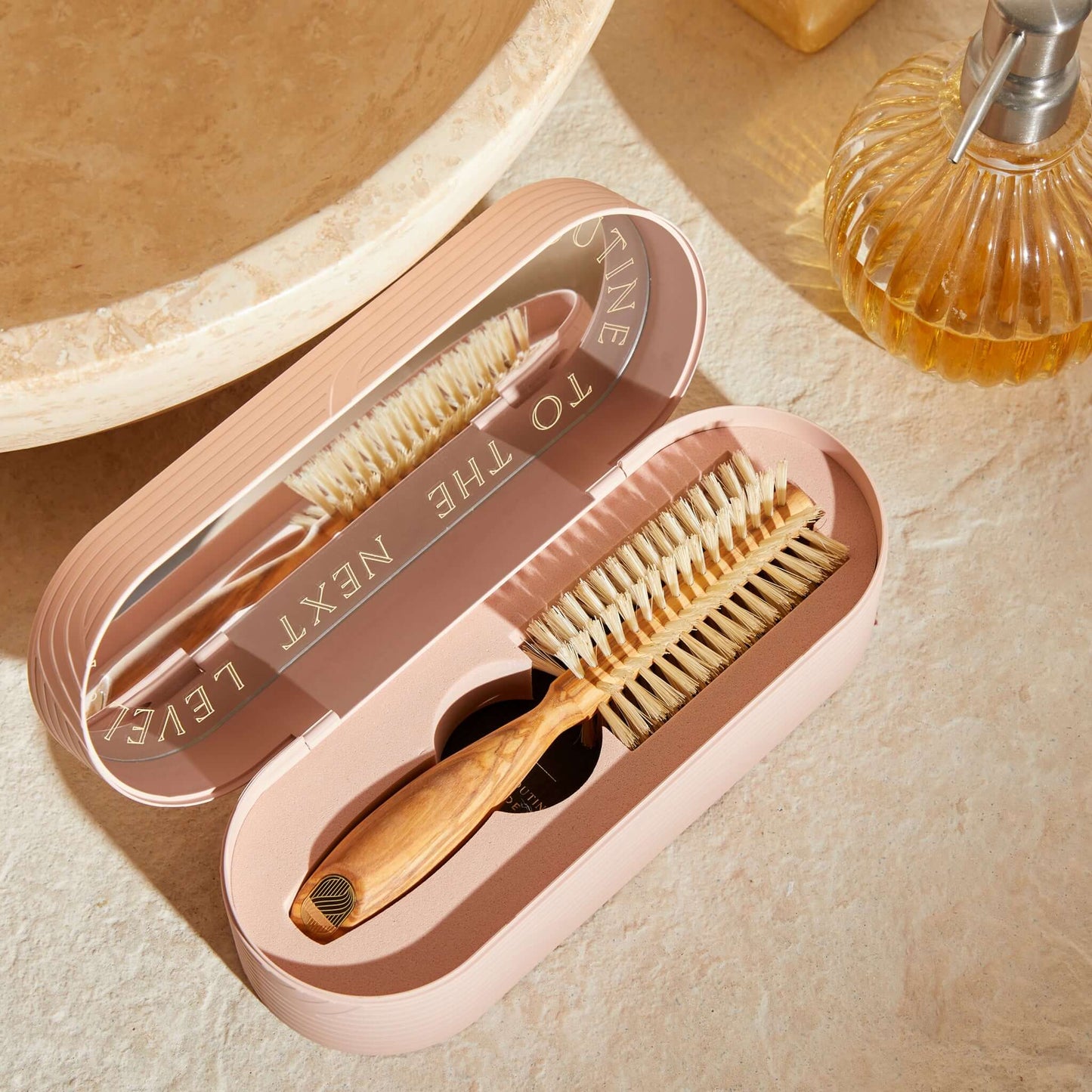 Altesse Studio BEAUTE The Styling & Shine Hairbrush - All Hair Types