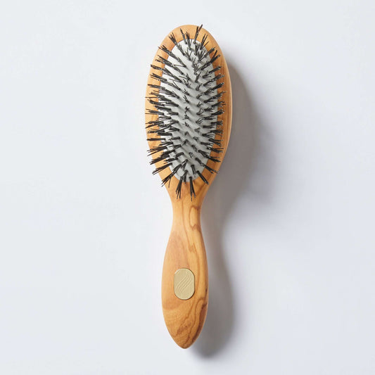 BEAUTE - The Gentle Detangling Hairbrush for thick or curly hair