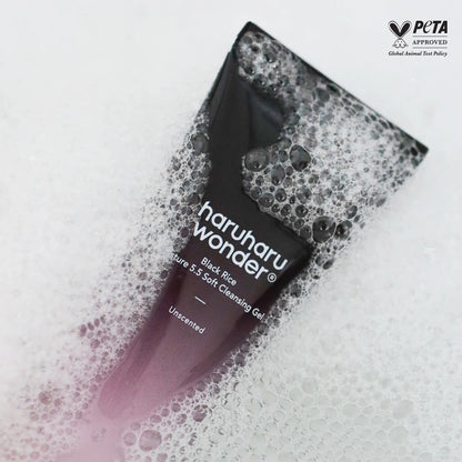 Haruharu Black Rice Moisture 5.5 Soft Cleansing Gel