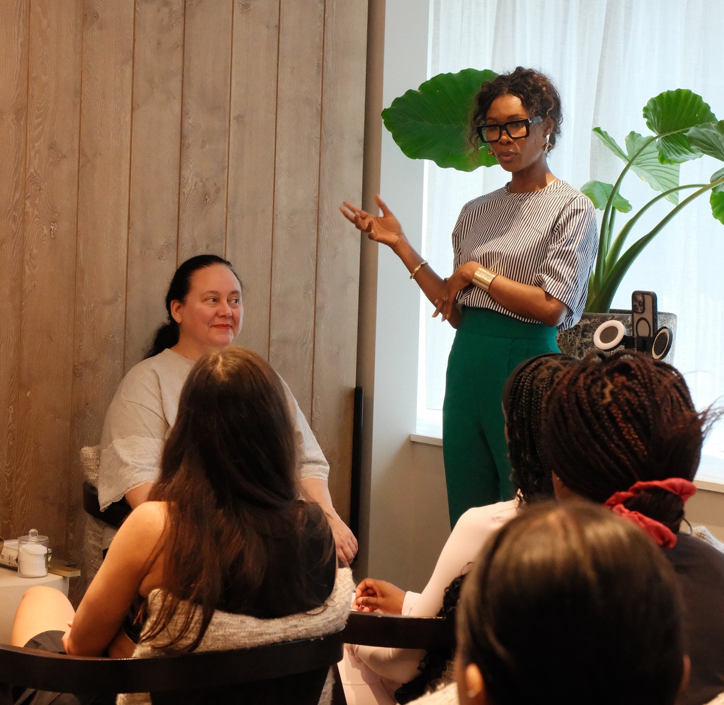 'The Mayfair Method' in collaboration with V London & Vida Glow